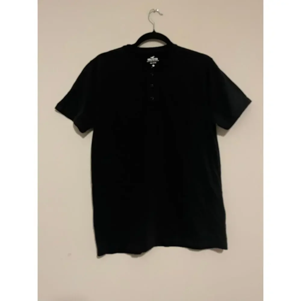 Bundle of 3 Short Sleeve Tees Henley Black Red Size M